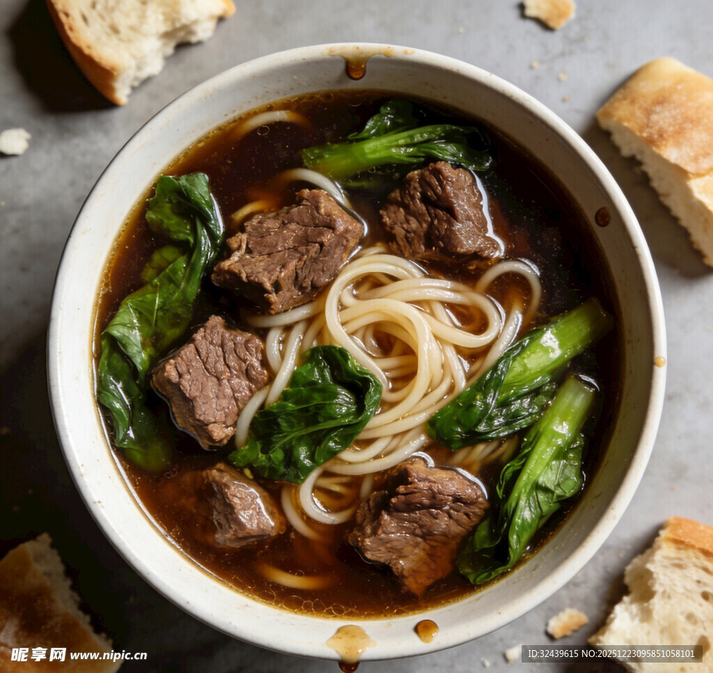 牛肉青菜面条汤