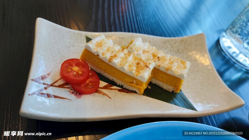 精致芝士蛋糕摆盘