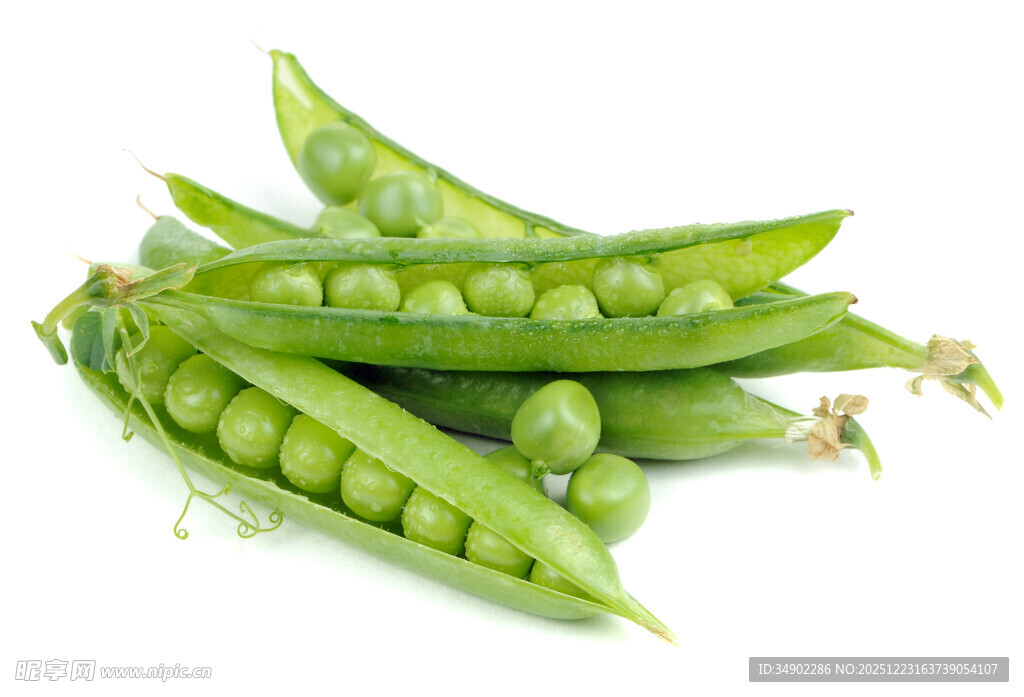 新鲜翠绿的嫩豌豆