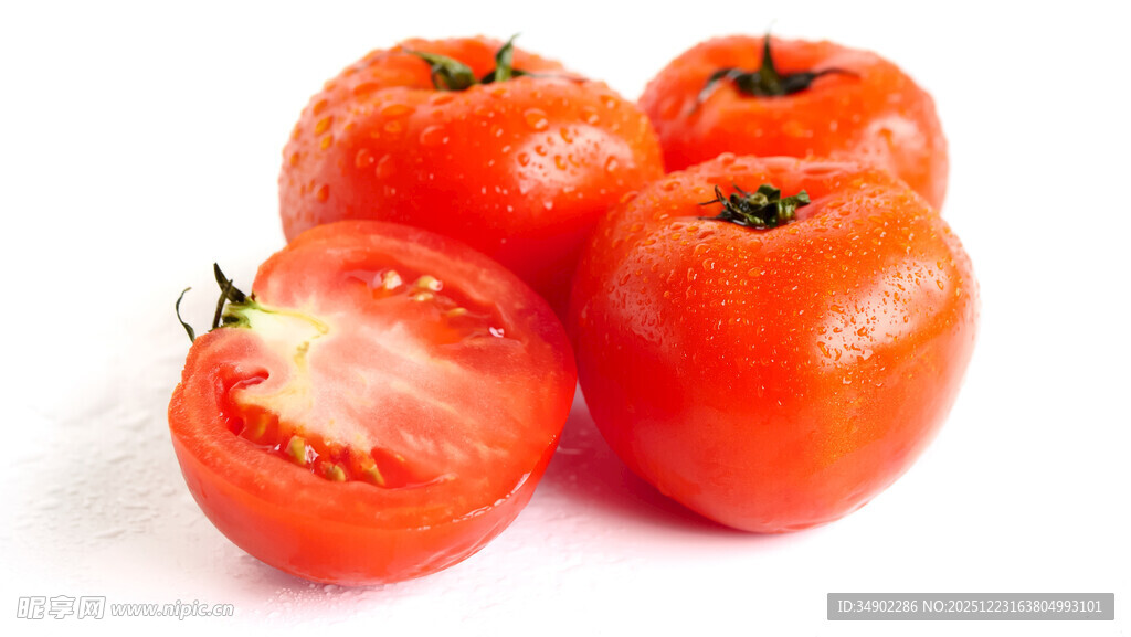 新鲜红番茄