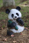 可爱熊猫小雕塑