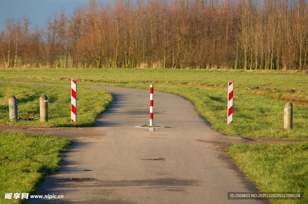 乡村小路骑行风景