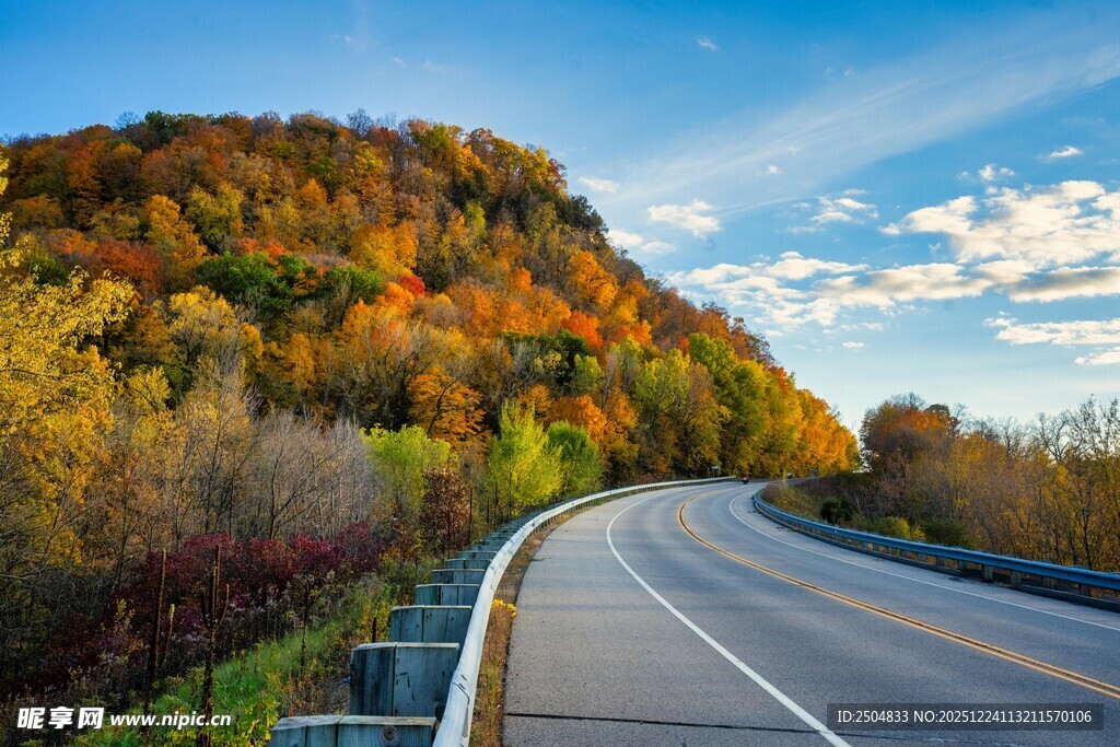 秋日公路美景