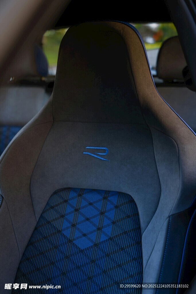 汽车后座精致内饰细节