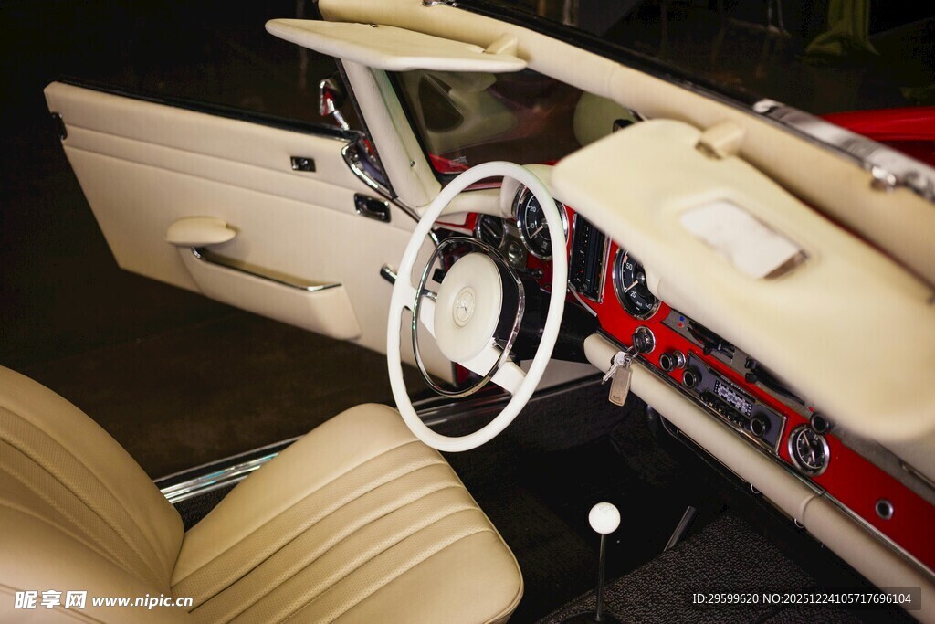复古汽车内部精致细节