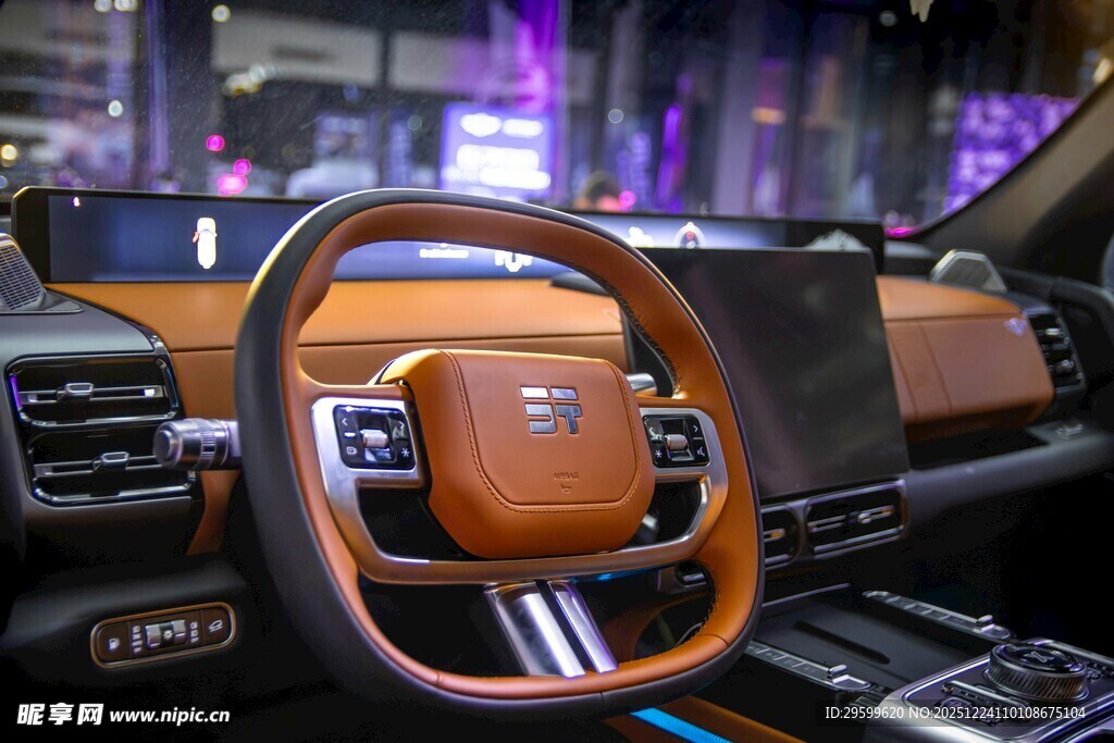 豪华汽车内饰方向盘特写