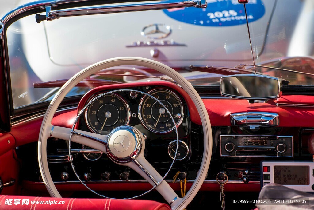 复古汽车内饰特写
