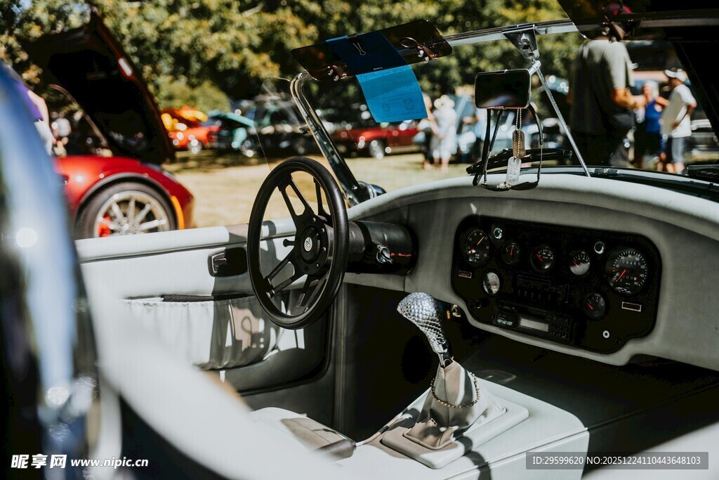 复古汽车内饰特写