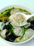 美味馄饨汤 鲜香诱人