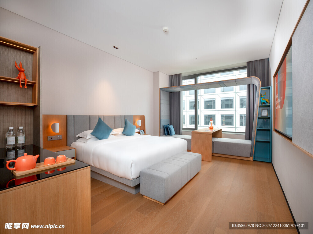 现代简约风格温馨卧室