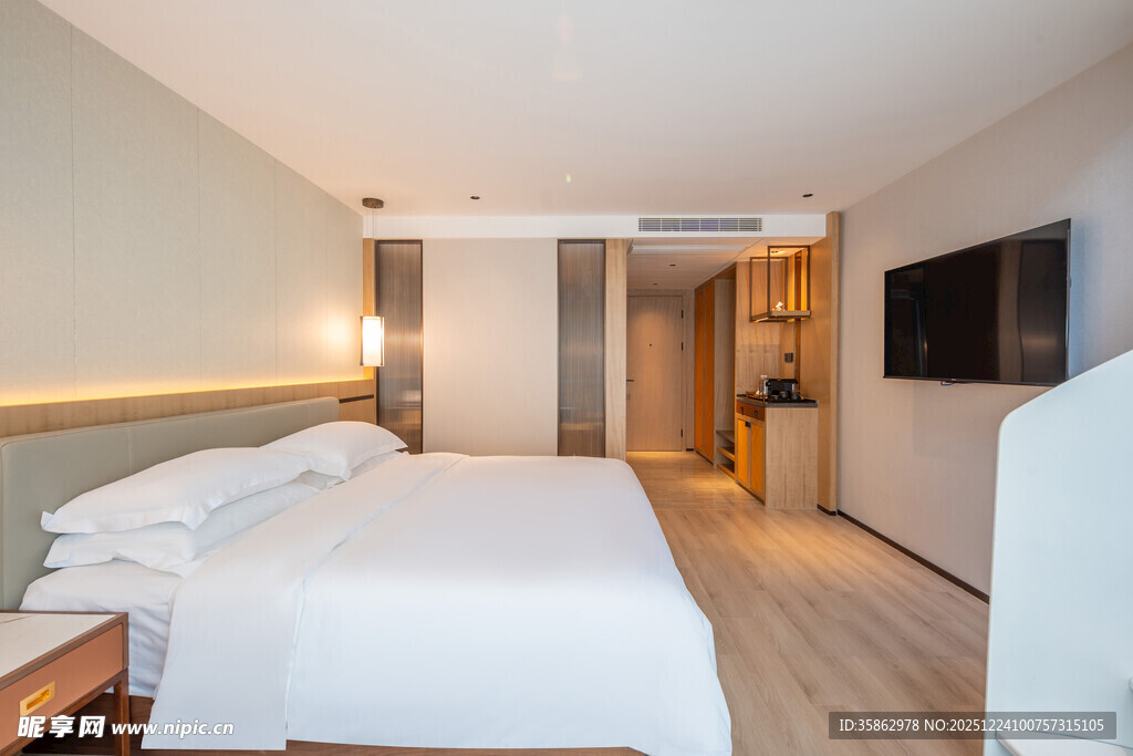 现代简约风格的舒适卧室