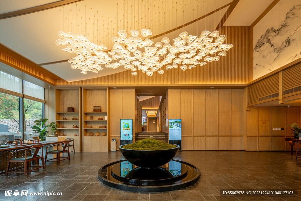 现代风酒店大堂优雅空间