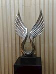 金属翅膀雕塑摆件