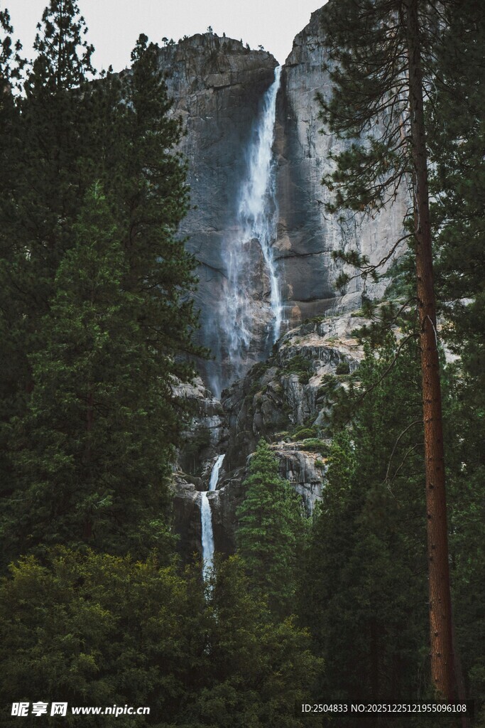 山间飞瀑 自然清新之景