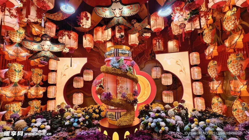 绚丽多彩的节日装饰景观