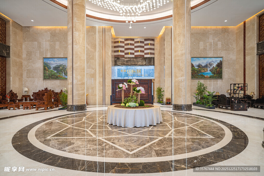 豪华大气的酒店大堂空间