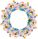 多彩花卉组成的圆形花环