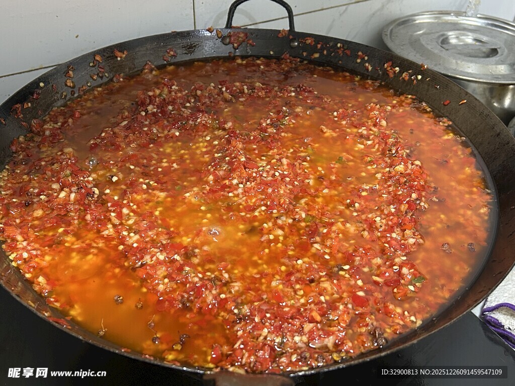 锅中美味辣椒酱