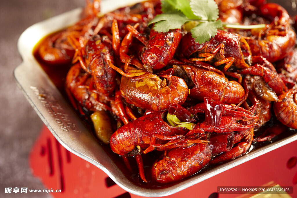 美味香辣小龙虾诱人呈现