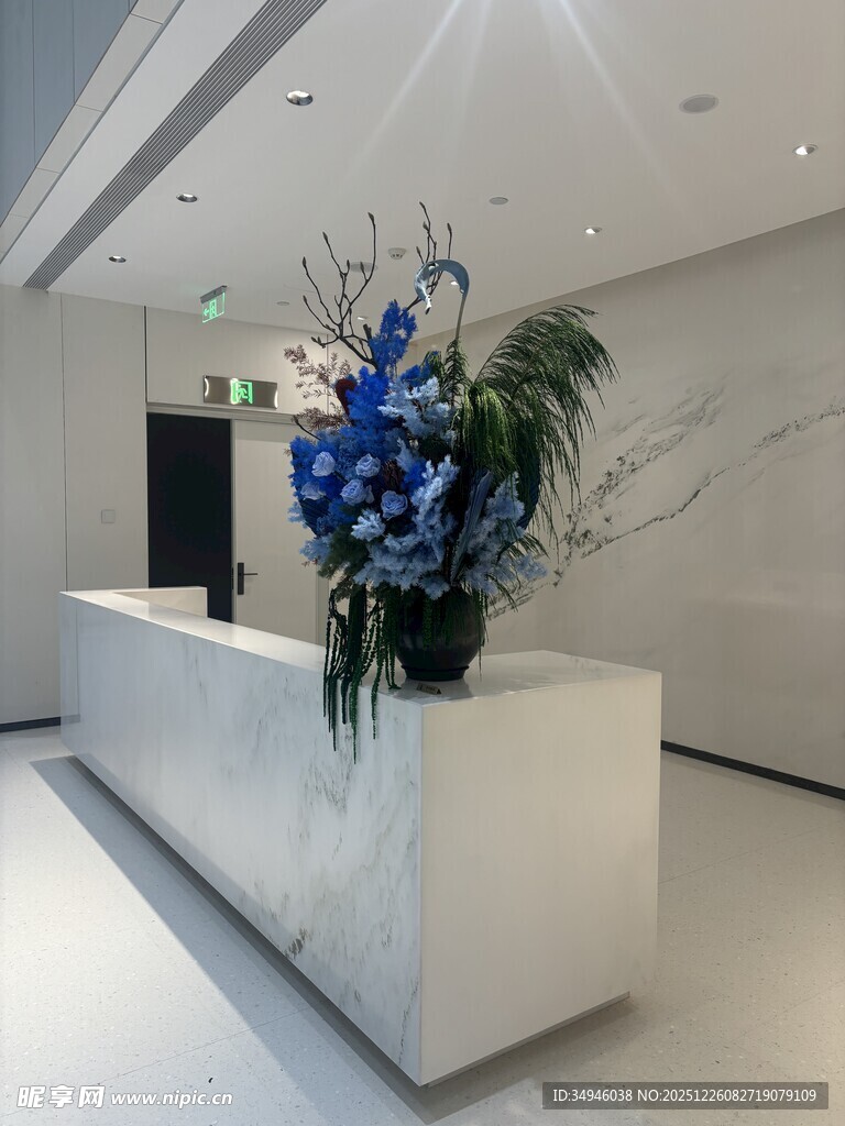 现代简约风格前台装饰