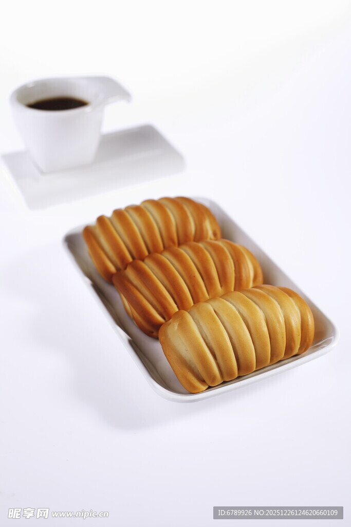 美味切片面包配咖啡