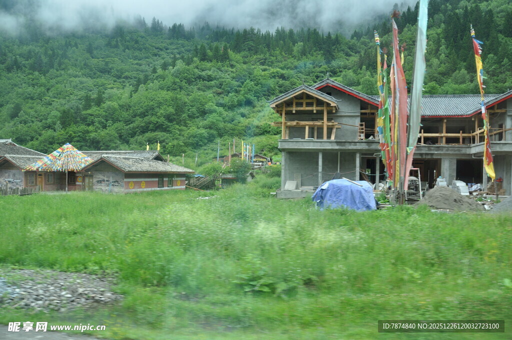 山间村落 古朴宁静的景致
