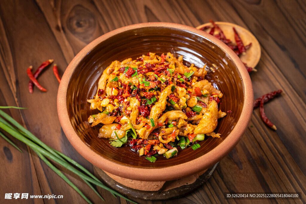 胸口油炒鸭脚筋