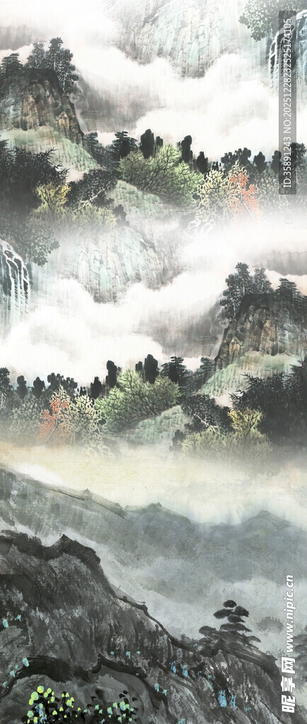 云雾缭绕的壮美山峦景色