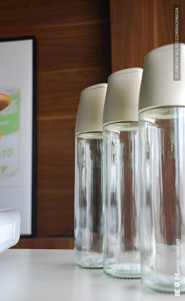 透明玻璃瓶
