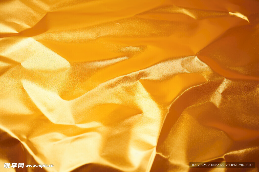 金色褶皱质感布料