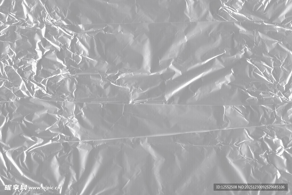 褶皱的银色塑料薄膜