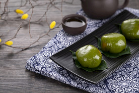 清明时节吃青团