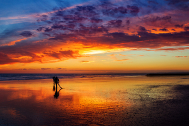 海边黄昏 沙滩日落 晚霞火烧云