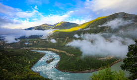 雅鲁藏布江日出