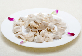 小馄饨美食图片