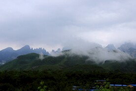 狼牙山中云雾飘