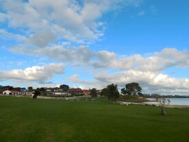 海滨小镇黄昏风景