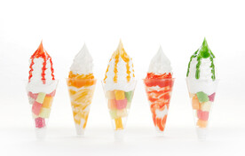 多种口味水果圣代冰淇淋