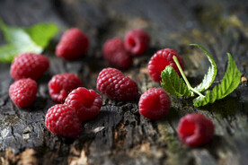 新鲜桑葚树莓水果