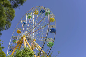 户外游乐场摩天轮建筑