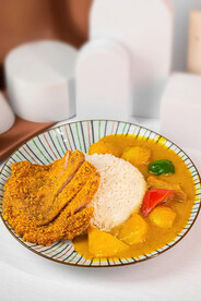 咖喱土豆鸡扒饭