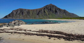 鸟瞰航拍海岸岛屿海滩自然风景 