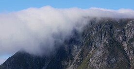 鸟瞰航拍高山云雾流动自然风景