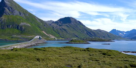 鸟瞰航拍海岸岛屿小镇自然风光