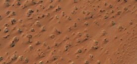 鸟瞰航拍荒野沙漠无人区地貌风光