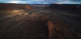 鸟瞰航拍荒野沙漠类火星地貌风光
