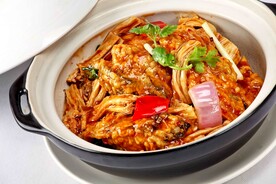 红烧支竹鱼头煲