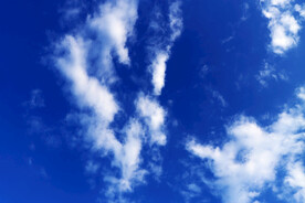 蓝天白云