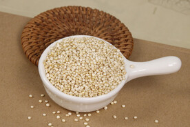 干净雪白的藜麦米