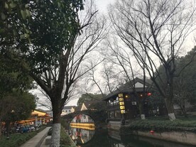 绍兴古城仓桥直街风景